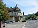 IMG_0513.JPG: Hopland: Old style hotel - Gammeldags hotel